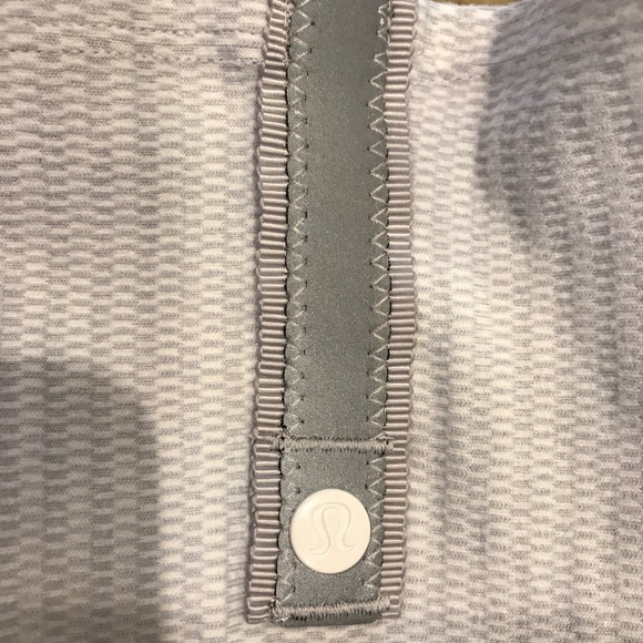 lululemon athletica Accessories - Lululemon Vinyasa Scarf- GREY